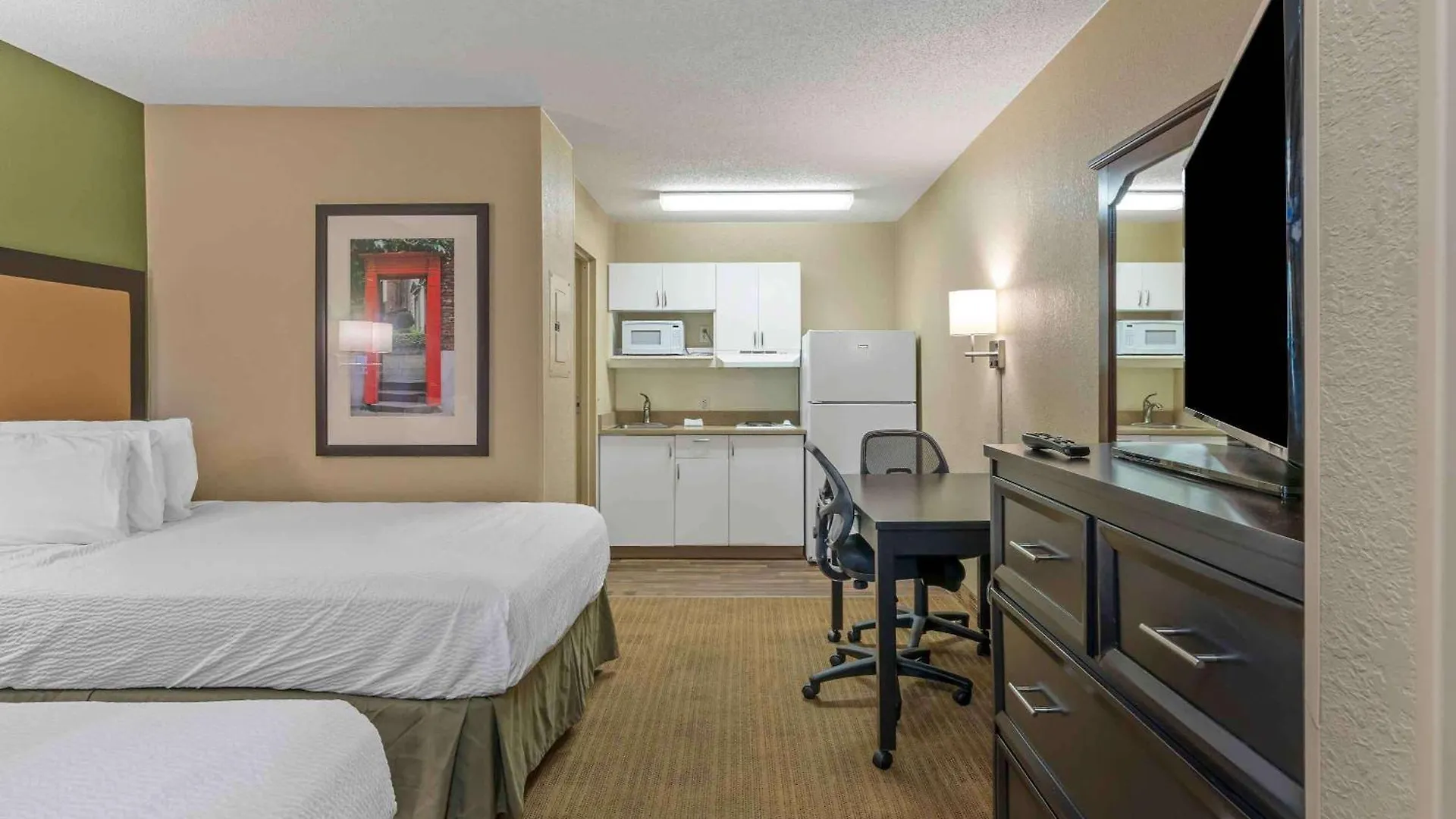 Extended Stay America Suites - Louisville - Dutchman Hotel