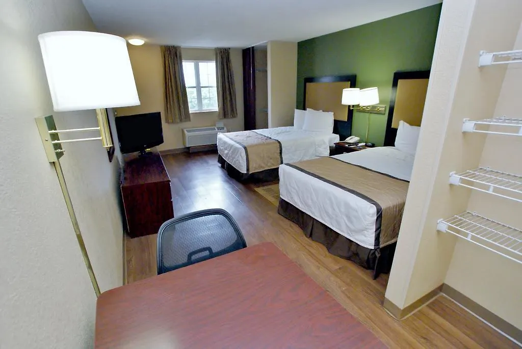 Extended Stay America Suites - Louisville - Dutchman Hotel